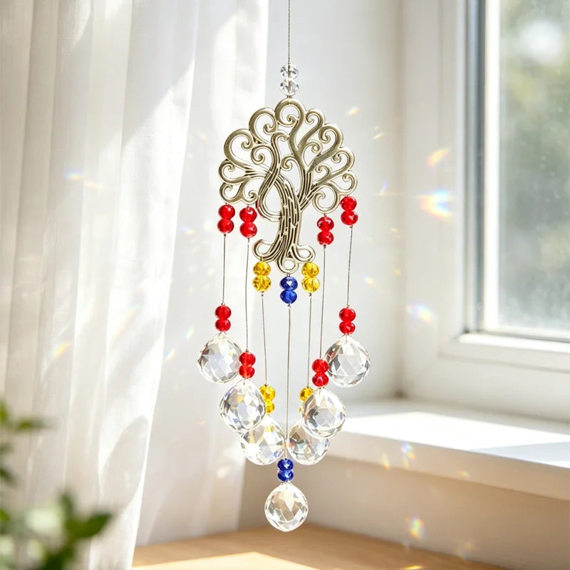 🌳 50% DE RÉDUCTION ☀️ Pendentif attrape-soleil cristal arbre de vie – Fines facettes, reflets lumineux & design symbolique – Parfait pour la décoration intérieure, le jardin ou en cadeau – apporte lumière et sérénité ✨🏡🕊️